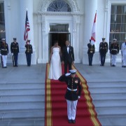 President Obama Greets Singapore Prime Minister In Royal Fashion